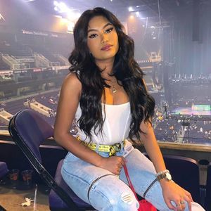 Meet your Posher, Khin